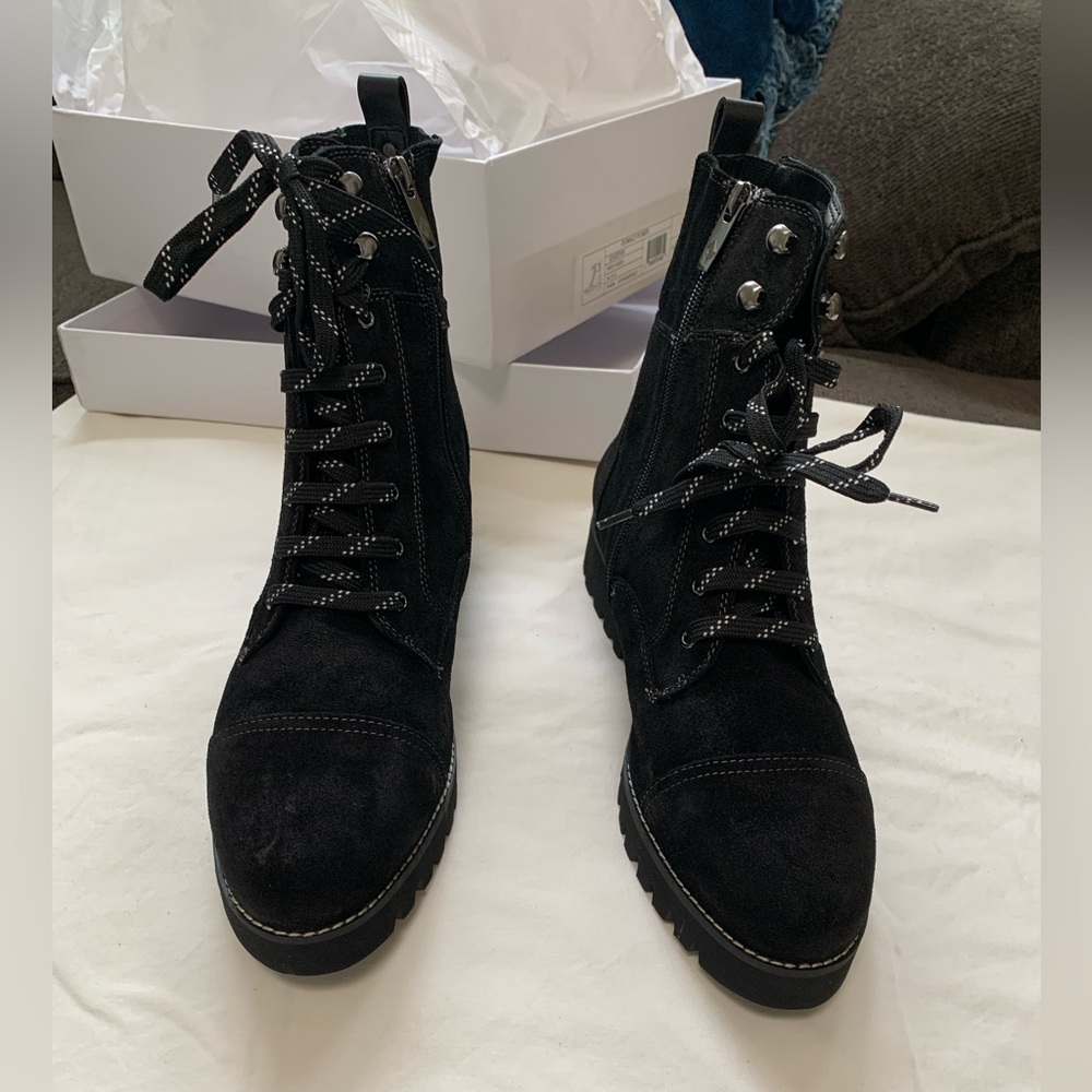 Donald Pliner Suede Mid-Calf Combat Boots (9.5)🌴 - Picture 3 of 8
